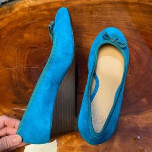 Tory Burch teal color size 7.5 platforms. Never worn.